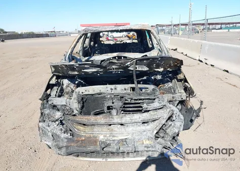 2016 Ford Edge Titanium z USA, uszkodzony, nr VIN 2FMPK3K97GBC57120